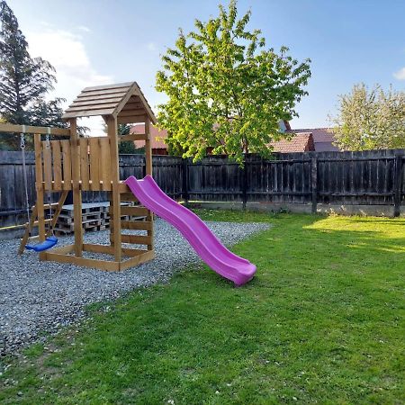 Casuta De Sub Munte Cartisoara Villa Ngoại thất bức ảnh