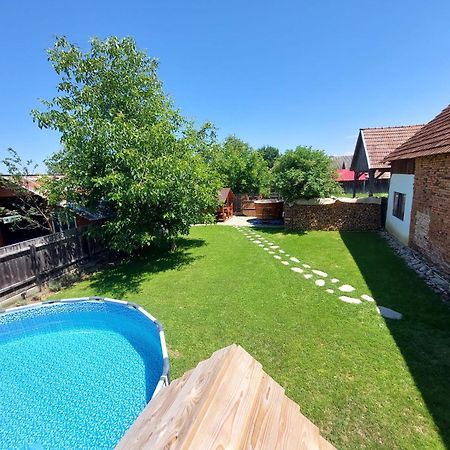Casuta De Sub Munte Cartisoara Villa Ngoại thất bức ảnh
